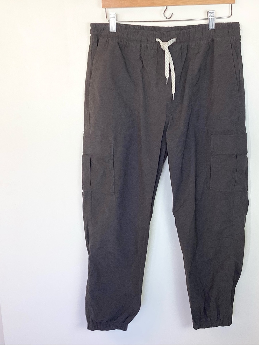 Vuori Birch Utility Cargo Joggers - Gray - L